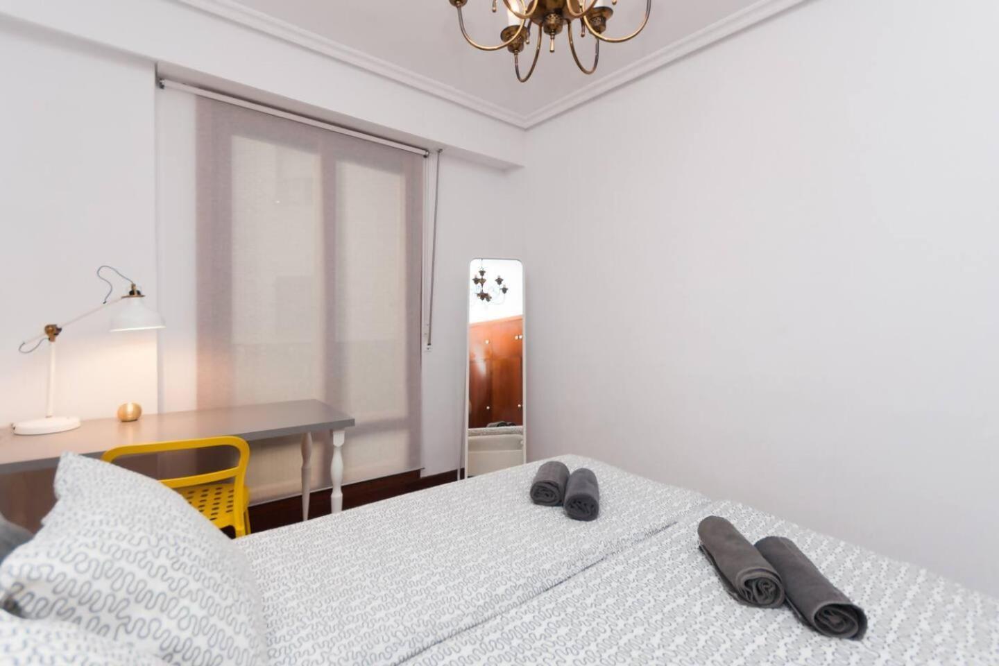 Apartamento Con Parking Privado Cerca De Zurriola San Sebastian Buitenkant foto
