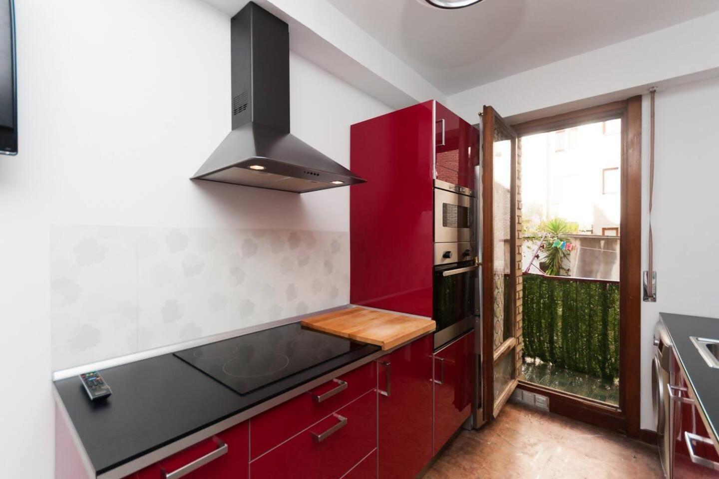 Apartamento Con Parking Privado Cerca De Zurriola San Sebastian Buitenkant foto