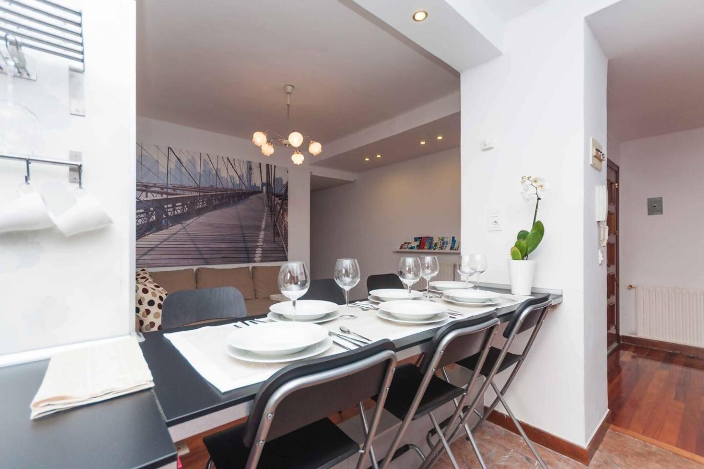Apartamento Con Parking Privado Cerca De Zurriola San Sebastian Buitenkant foto